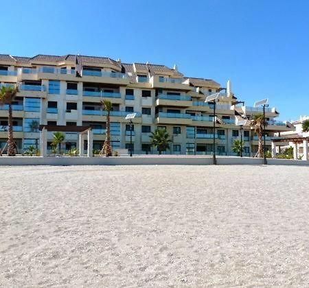 מנילבה Marina Del Castillo, Duquesa Beachfront Apartment מראה חיצוני תמונה